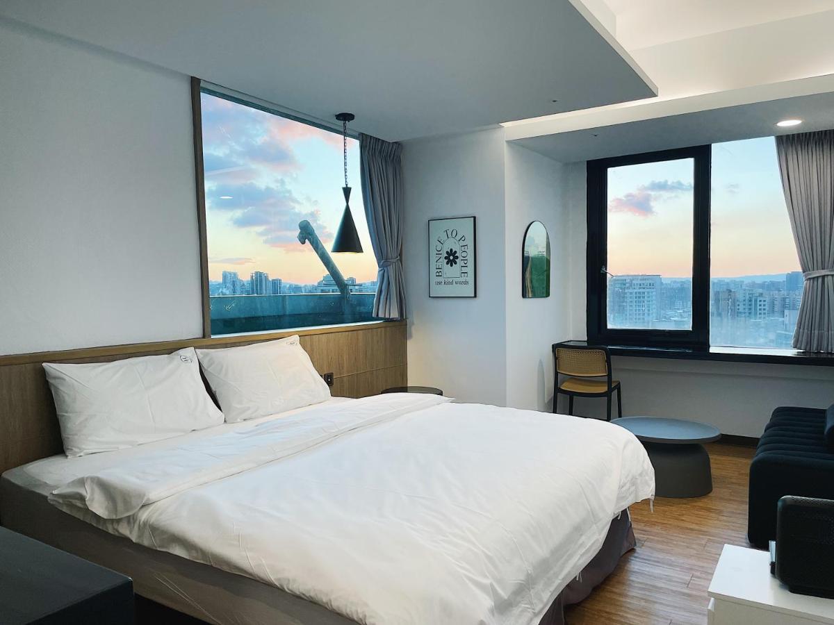 Hermit Dorm 臺北 外观 照片